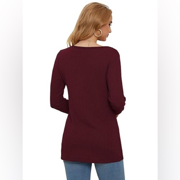 Waffle Knit V Cut Neck Henley Long Sleeve Shirt Sweater in Maroon NWT - Picture 4 of 11